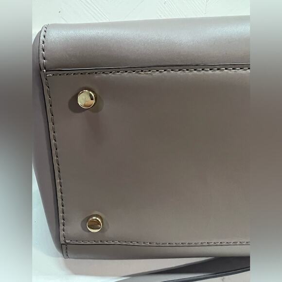 Kate Spade Putnam Drive Purse - Picture 10 of 16